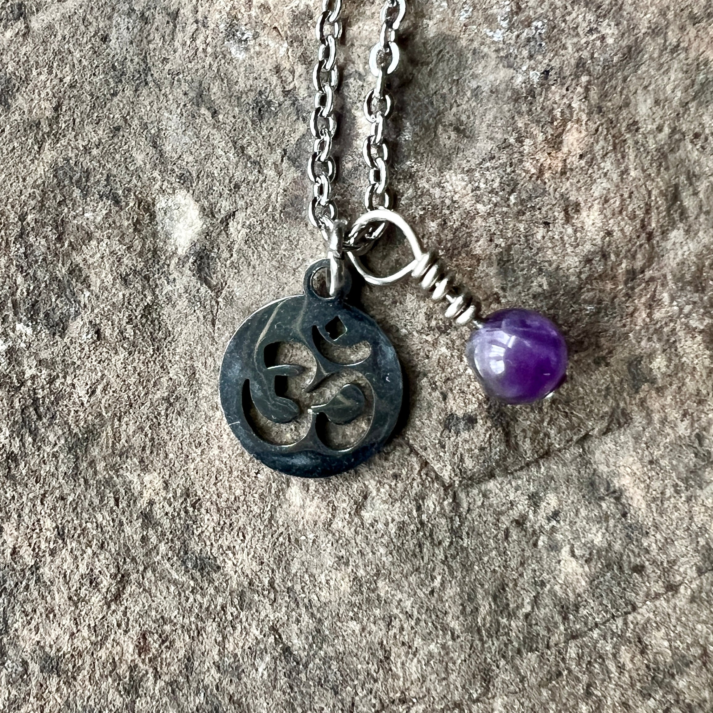 Om Vibes - Inner Harmony Necklace