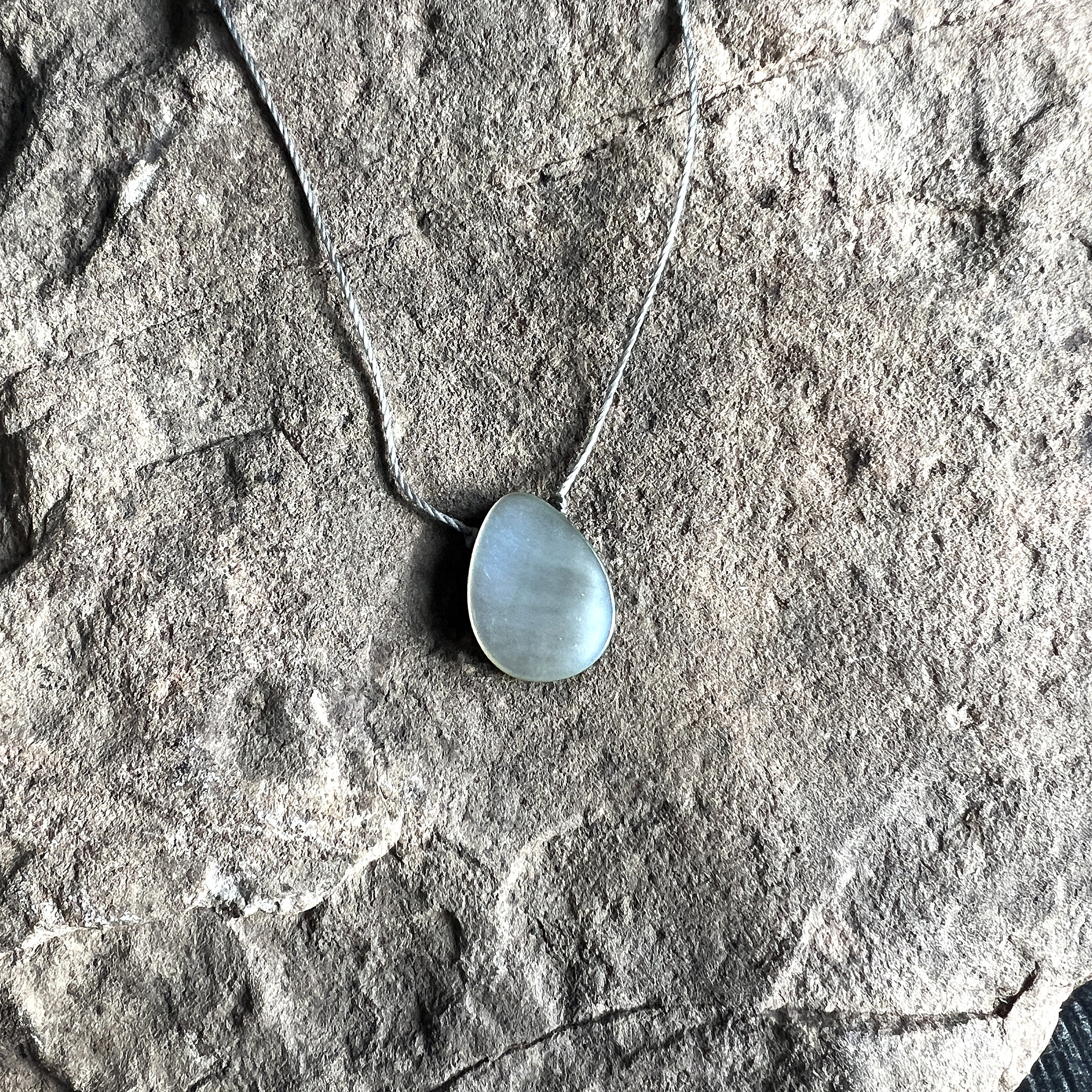 Mother of Pearl Teardrop Necklace – Natural Shell Minimalist Jewelry