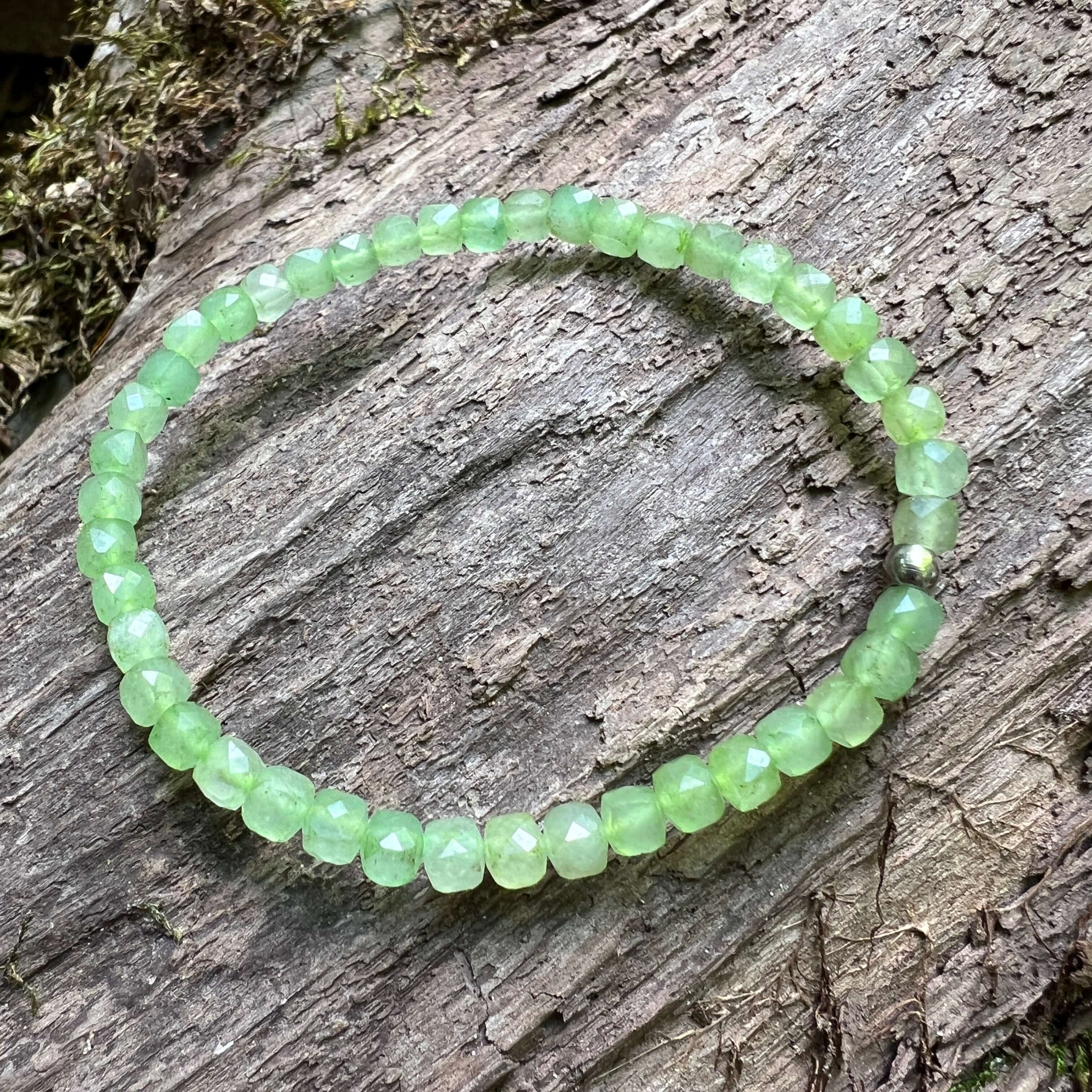 Russian Jade Cube Bracelet - Subtle Radiance Collection