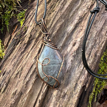 Load image into Gallery viewer, Purple Labradorite Wire Wrapped Pendant
