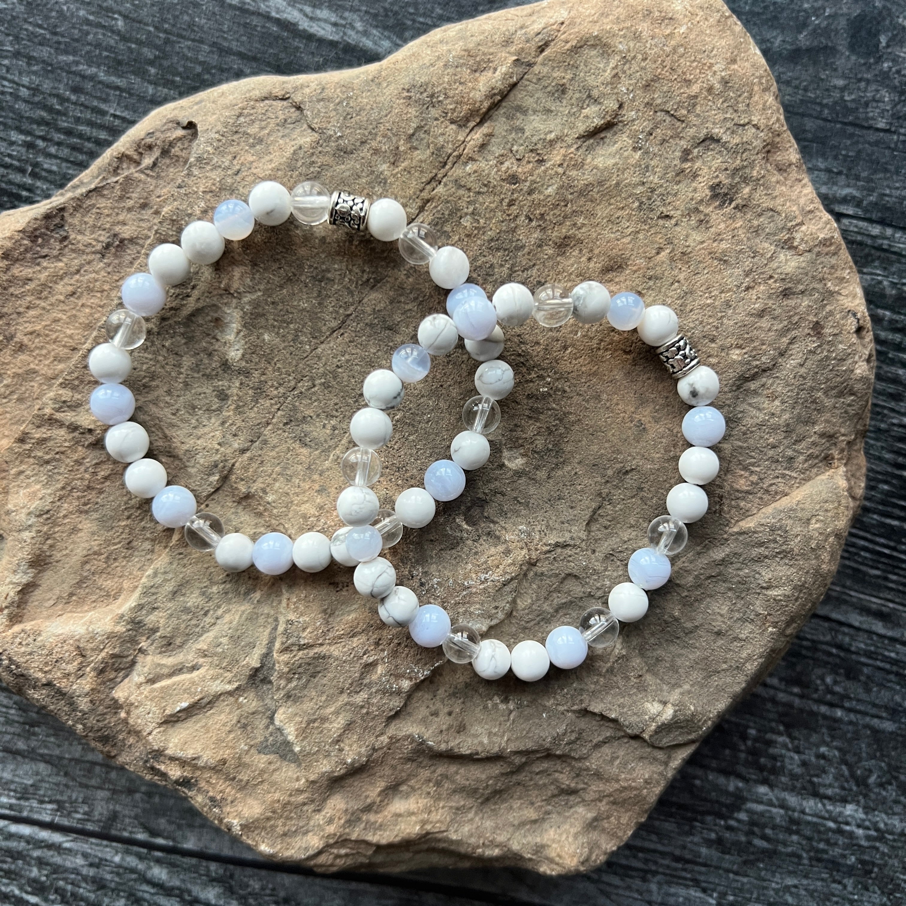 Winter Morning Bracelet – Natural Howlite, Blue Lace Agate & Clear Quartz Bracelet