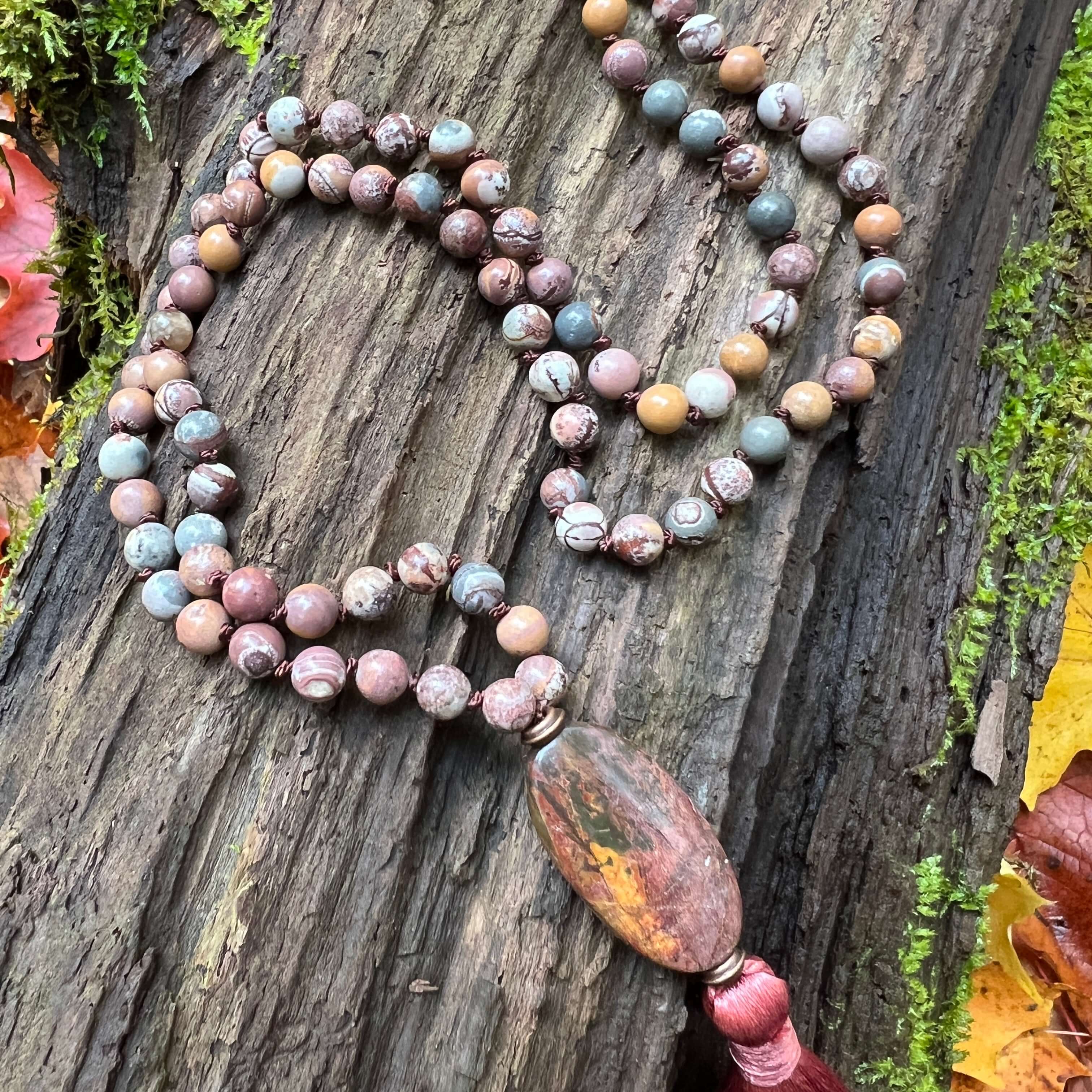 Sonora Jasper Mala This mala is made with high-quality Sonora and Red Creek Jasper gemstones which bring connection and tranquility to the wearer. Zodiac Signs: Aries and Scorpio. Chakras: Root and Sacral. Handmade with authentic crystals & gemstones in M