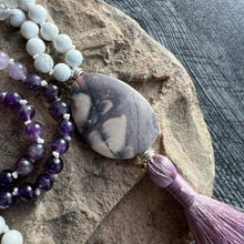 Load image into Gallery viewer, Amethyst Array Mala
