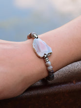 Load image into Gallery viewer, Agate Focal Bracelet
