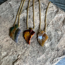 Load image into Gallery viewer, Agate Leaf Necklace
