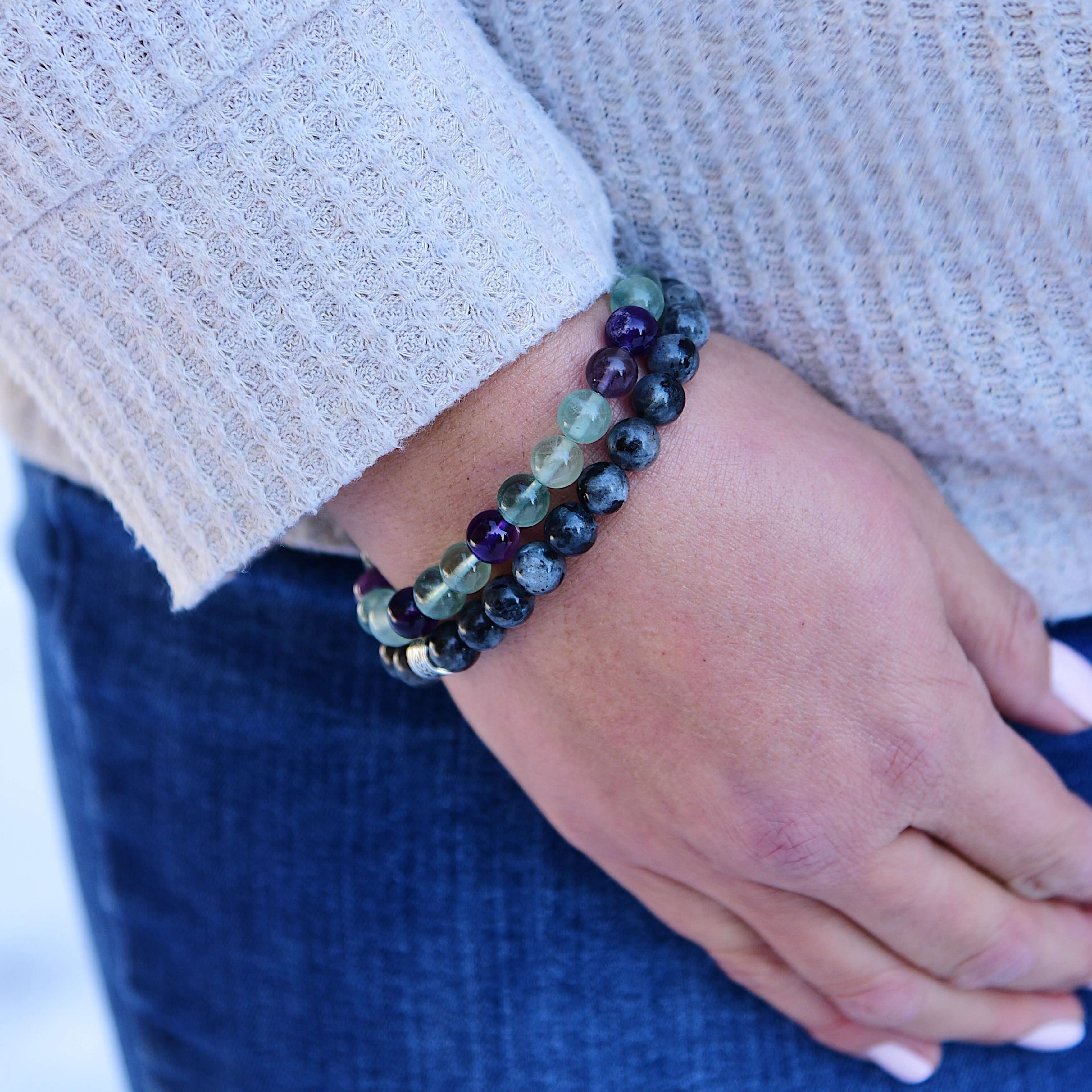 Fluorite and Amethyst Bead Bracelet This bracelet is made with high-quality Fluorite and Amethyst stones which bring stability, protection and awareness to the wearer. Zodiac Sign: Capricorn. Chakra: Heart. Handmade with authentic crystals and gemstones i