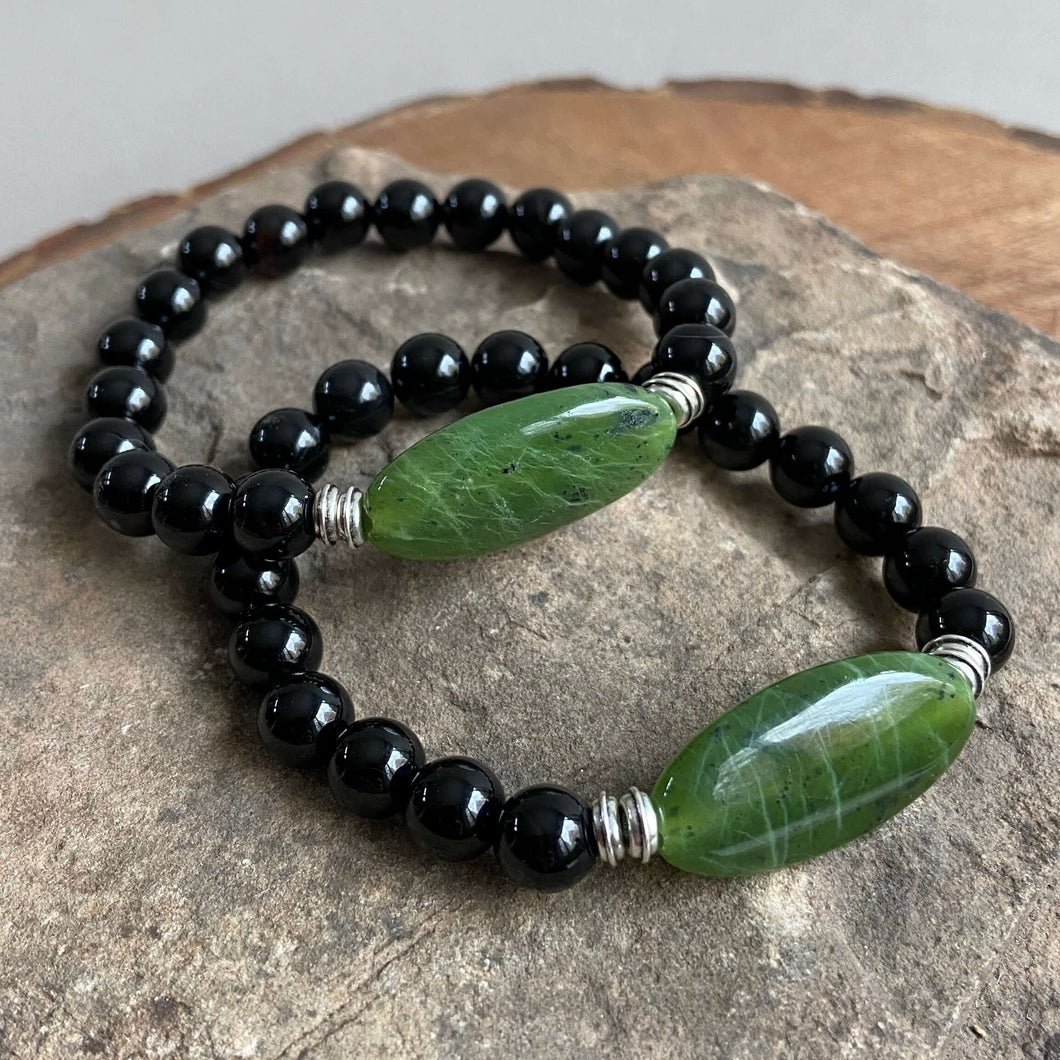 Bracelet made with 8mm Onyx and a 12x16mm Jade bead