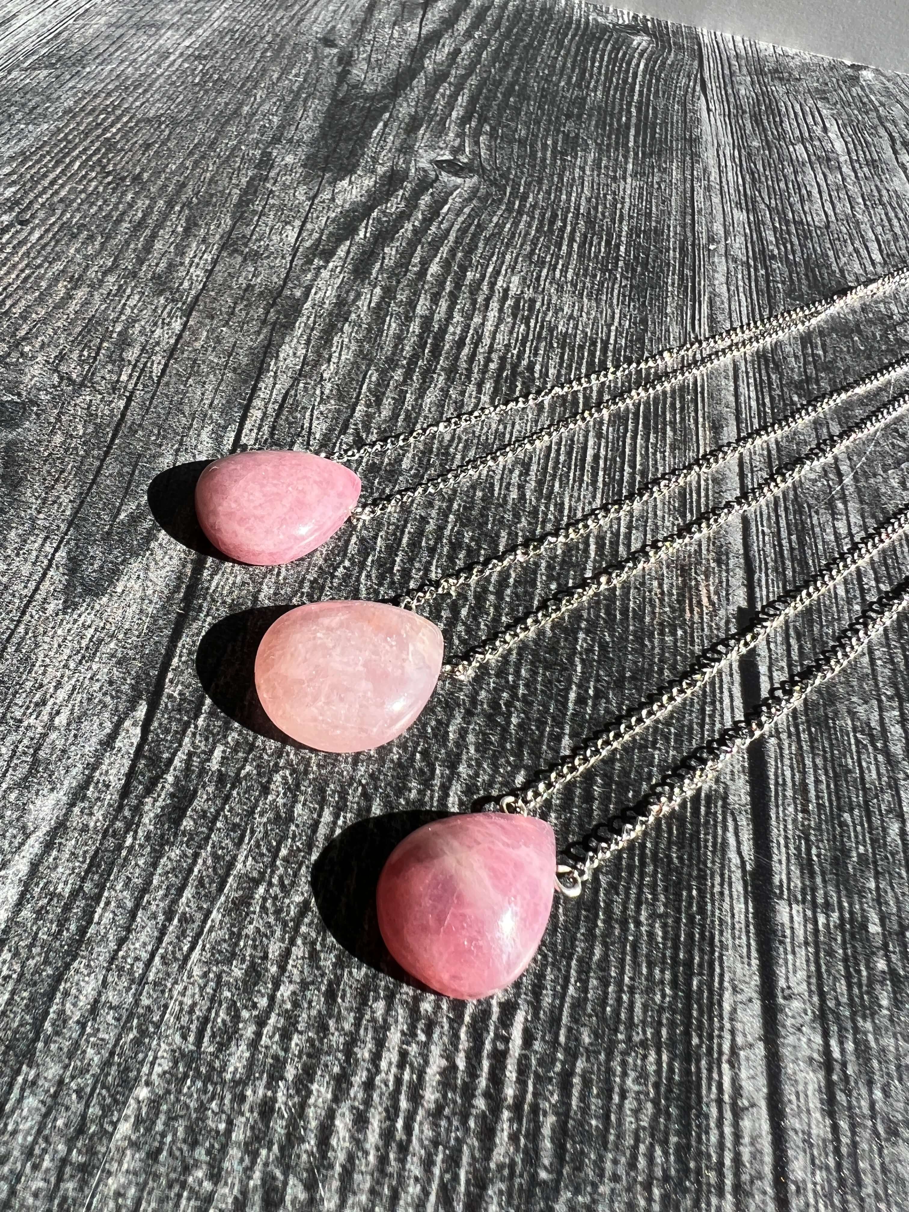 Madagascar Rose Quartz Pendant Necklace This necklace is made with an authentic Madagascar Rose Quartz stone, which serves to inspire and enhance feelings of unconditional love. Zodiac Signs: Aquarius, Pisces, Aries, and Taurus. Chakras: Heart. Handmade w