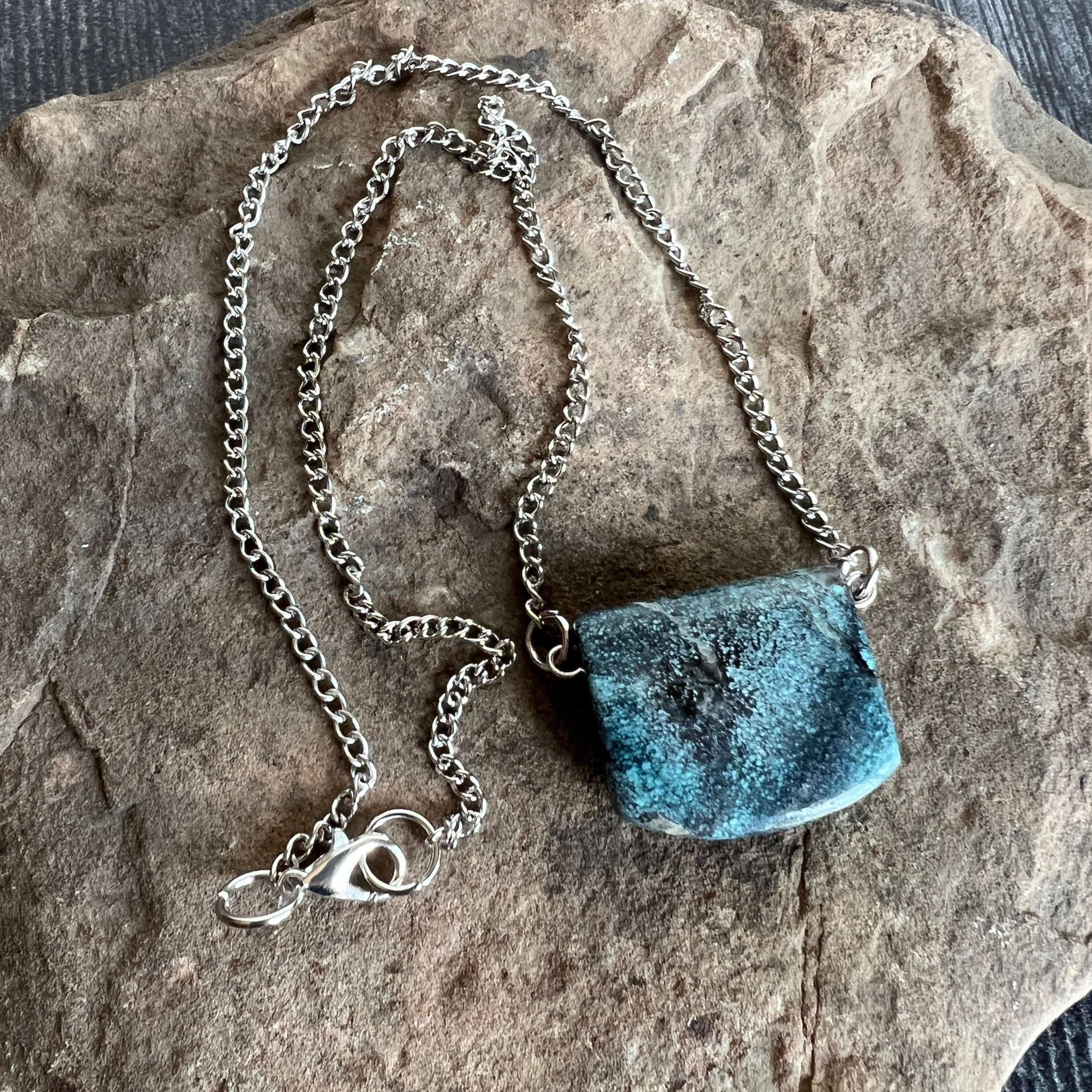 Turquoise Pendant Necklace This necklace is made with high-quality Turquoise gemstones which bring peace and alignment to the wearer. Zodiac Sign: Sagittarius. Chakras: Heart & Throat. Handmade with authentic crystals & gemstones in Minneapolis, MN.